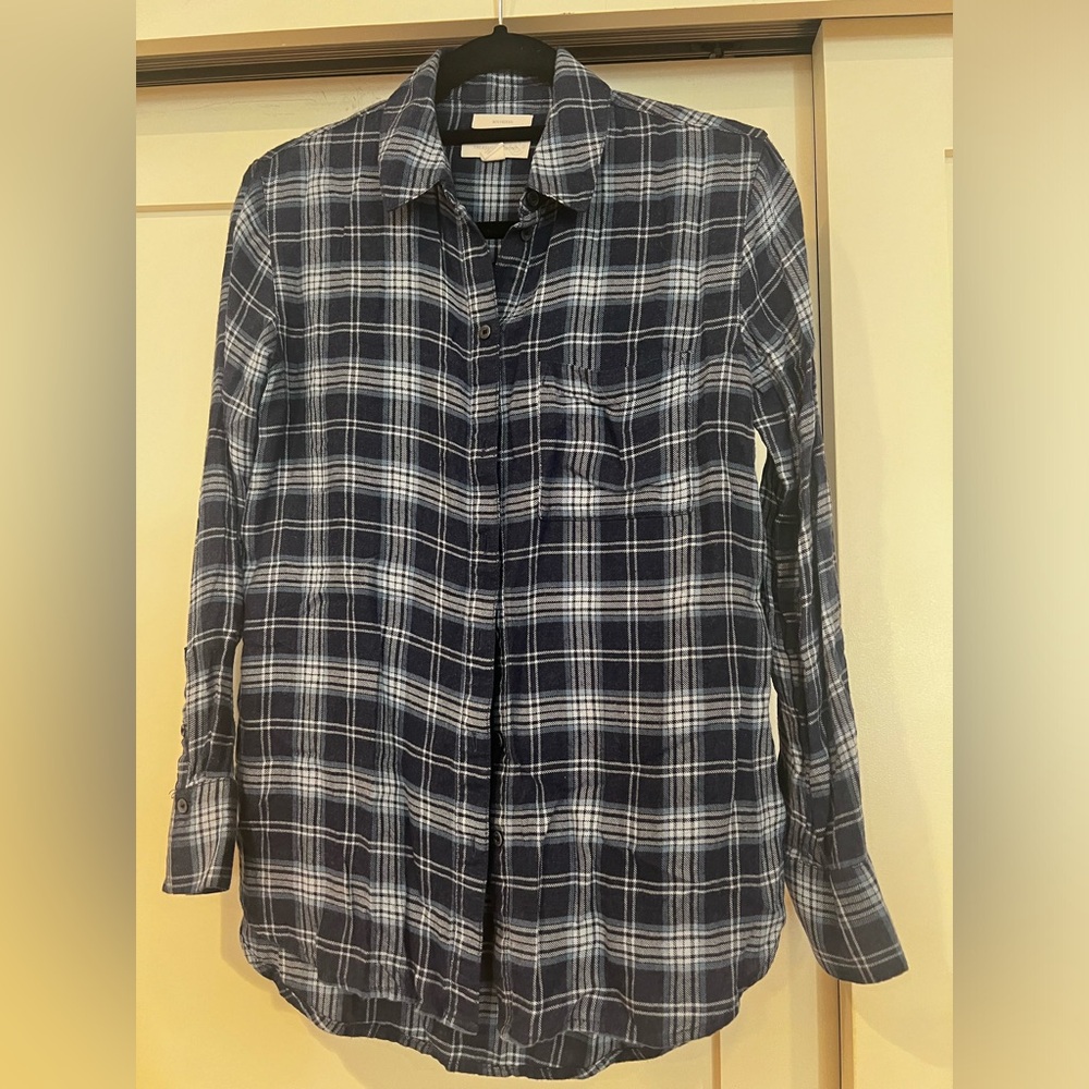 3 womens’s plaid shirts. 1 FP One sz XS, 1 Banana Rep sz S, 1 Treas/Bond sz XXS